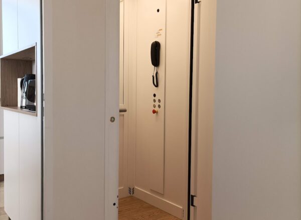 ascenseur de maison installé par Sachot aux Sables d'Olonne en Vendée